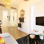 Le Capitole - Hyper Centre Apartament *